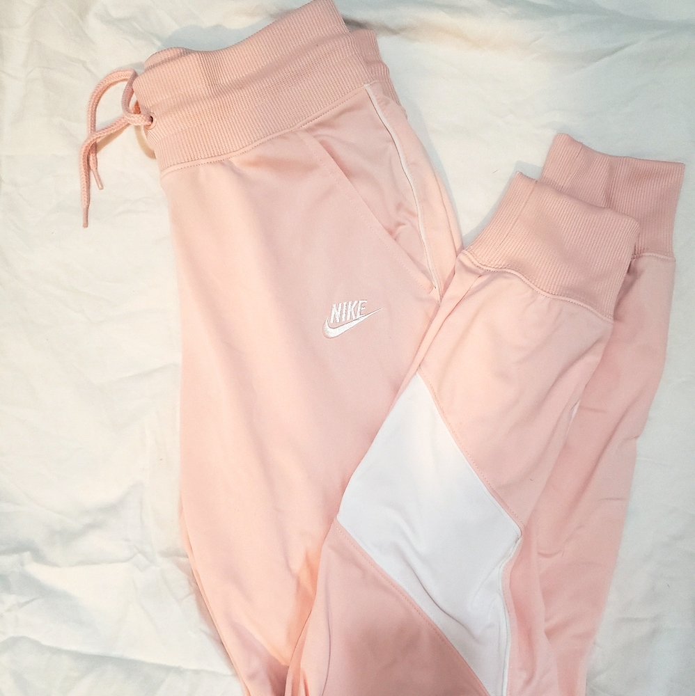 PINK NIKE JOGGERS